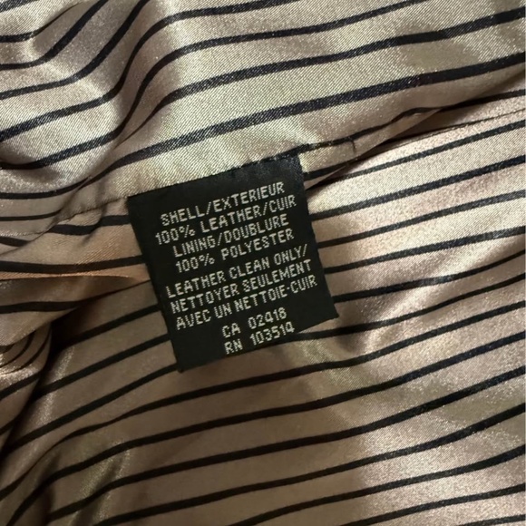 Black leather jacket with hood - Picture 3 of 6